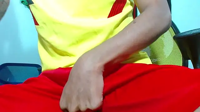 skinny23cm online show from February 23, 2026, 7:44 pm