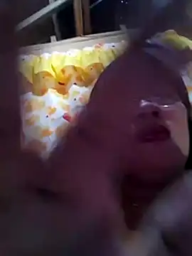 Huge mama69 online show from March 29, 2026, 1:27 am