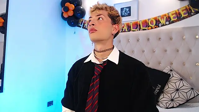 OzorioDany online show from October 9, 2025, 4:10 am