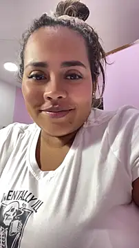 EmilyDuran  online show from April 14, 2026, 10:16 pm