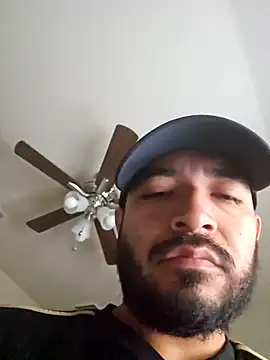 Snapshot of Lb228w chatting on March 22, 2026, 2:42 pm Lb228w online show from March 22, 2026, 2:42 pm