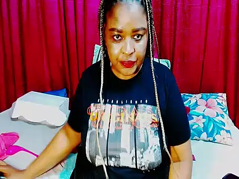 Snapshot of Love-Racheal75 chatting on September 10, 2025, 3:56 pm Love-Racheal75 online show from September 10, 2025, 3:56 pm