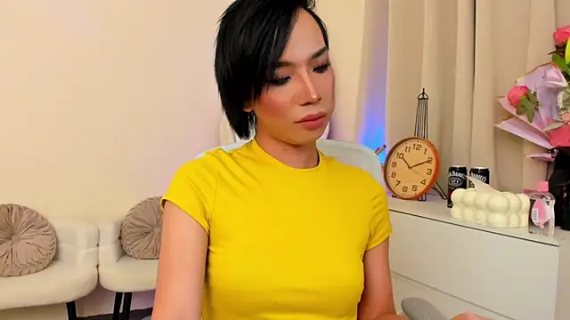 Snapshot of CharlotteMavis chatting on March 1, 2026, 1:02 pm CharlotteMavis online show from March 1, 2026, 1:02 pm