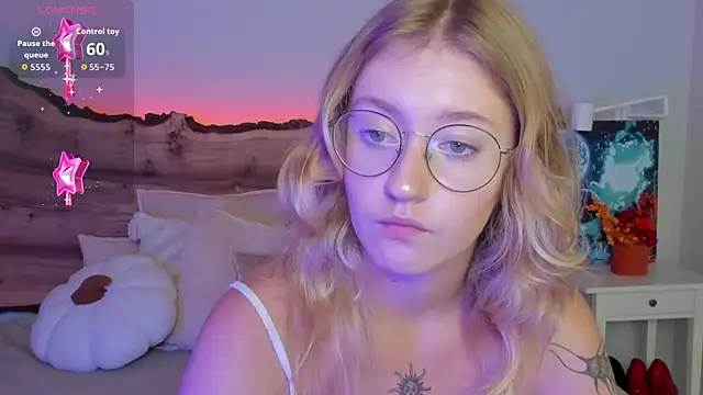 Nerissa xo online show from September 21, 2025, 7:59 pm