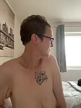 Snapshot of Curvy-Jinx chatting on October 21, 2025, 7:31 am Curvy-Jinx online show from October 21, 2025, 7:31 am