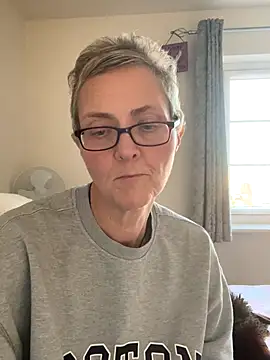 Curvy-Jinx online show from November 30, 2025, 1:59 pm