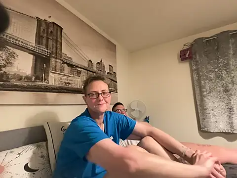 Curvy-Jinx online show from March 5, 2026, 9:44 pm