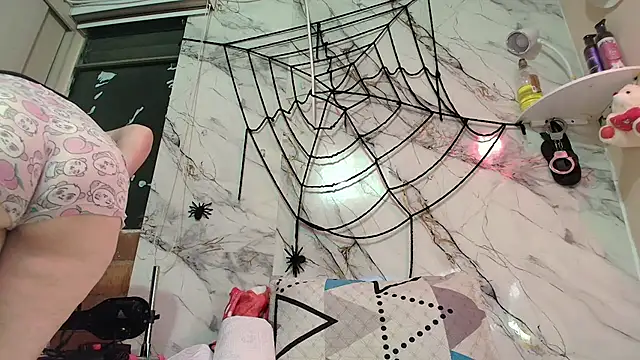 rachelroberts online show from November 1, 2025, 8:49 am