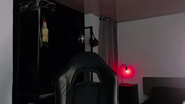 Snapshot of Angelabl0odborne chatting on October 10, 2025, 7:35 pm Angelabl0odborne online show from October 10, 2025, 7:35 pm