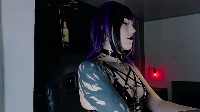 Snapshot of Angelabl0odborne chatting on February 2, 2026, 11:25 pm Angelabl0odborne online show from February 2, 2026, 11:25 pm