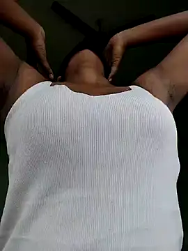 Snapshot of renu_143 chatting on November 5, 2025, 6:02 am renu 143 online show from November 5, 2025, 6:02 am