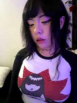 Snapshot of Kitty_yukimura chatting on November 1, 2025, 10:23 pm Kitty yukimura online show from November 1, 2025, 10:23 pm