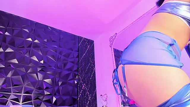 Snapshot of katierouge_ chatting on October 30, 2025, 5:31 am katierouge online show from October 30, 2025, 5:31 am