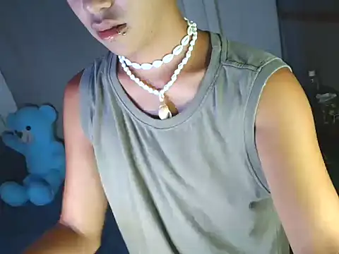 Snapshot of xblack_clover chatting on November 17, 2025, 4:57 pm xblack clover online show from November 17, 2025, 4:57 pm