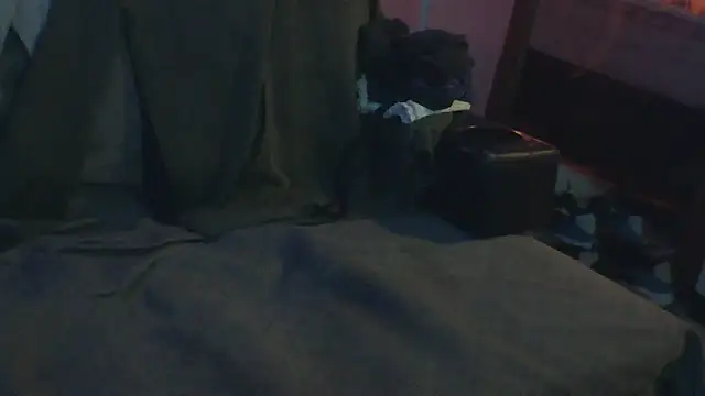 Luv2SuckBWC92 online show from February 7, 2026, 11:14 am