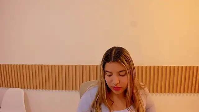 OliviaSweett online show from May 20, 2026, 6:58 pm