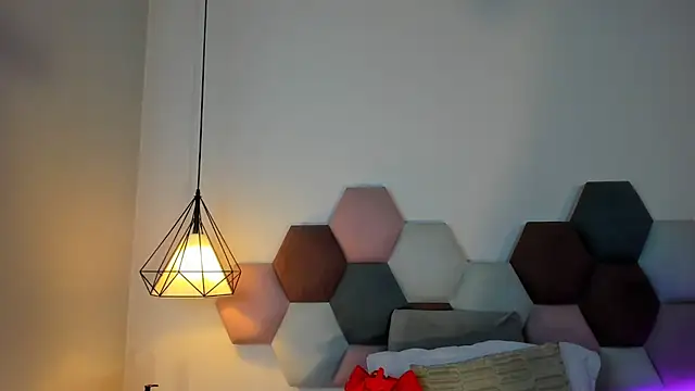 Snapshot of LunaAspen_ chatting on October 23, 2025, 5:55 pm LunaAspen online show from October 23, 2025, 5:55 pm