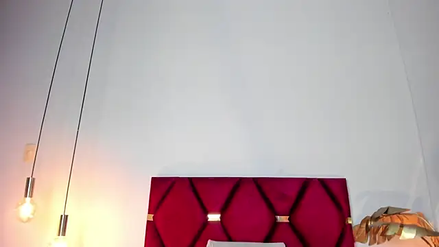 LunaAspen  online show from February 19, 2026, 6:04 pm