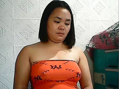 Snapshot of CreamyPussy4uxx chatting on February 19, 2026, 3:46 am CreamyPussy4uxx online show from February 19, 2026, 3:46 am