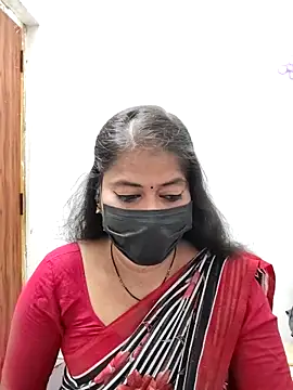 Snapshot of tamil_Sigappu_Roja chatting on June 8, 2026, 12:36 am tamil Sigappu Roja online show from June 8, 2026, 12:36 am