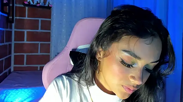 MelanyOconner online show from September 10, 2025, 5:29 am