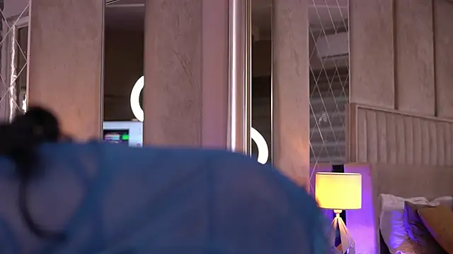 FrancescaDante online show from October 8, 2025, 6:55 am