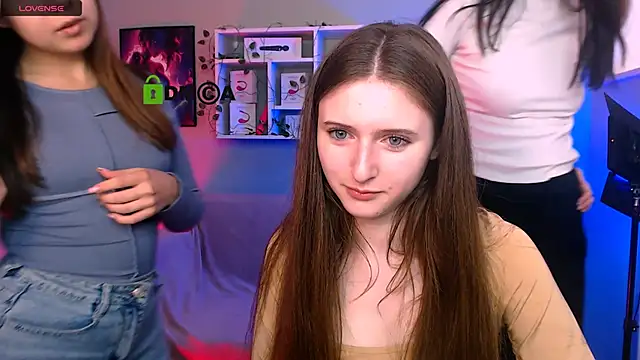 Snapshot of nekky_mouse chatting on September 12, 2025, 9:42 am nekky mouse online show from September 12, 2025, 9:42 am