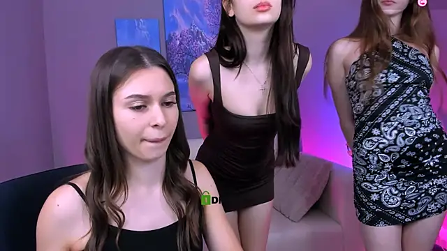 Snapshot of nekky_mouse chatting on October 17, 2025, 7:49 pm nekky mouse online show from October 17, 2025, 7:49 pm