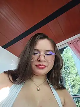 Isa Acosta online show from May 22, 2026, 12:11 pm