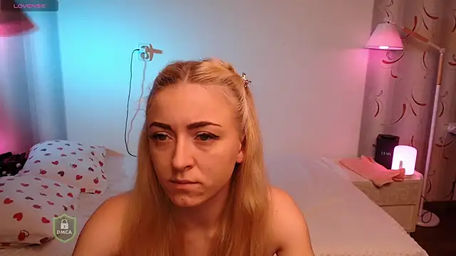 Snapshot of space_danger chatting on November 9, 2025, 8:45 am space danger online show from November 9, 2025, 8:45 am