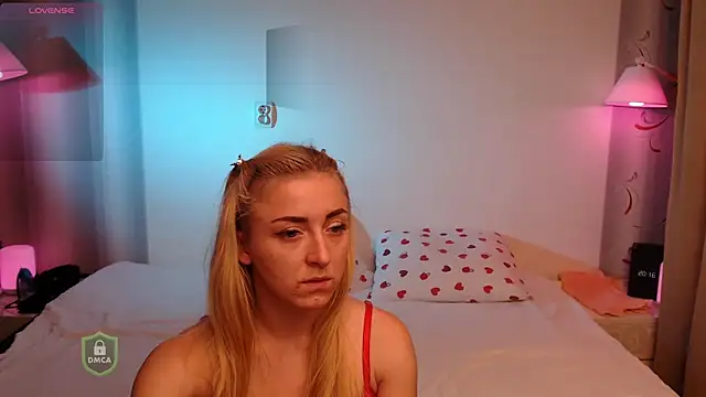 Snapshot of space_danger chatting on November 18, 2025, 5:17 pm space danger online show from November 18, 2025, 5:17 pm