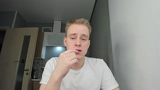 Kevin Young Cat online show from December 21, 2025, 1:18 pm