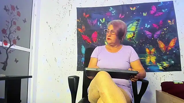 Snapshot of JaddeWalker chatting on April 23, 2026, 11:31 am JaddeWalker online show from April 23, 2026, 11:31 am