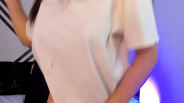 MadissonScotts online show from October 17, 2025, 11:46 am