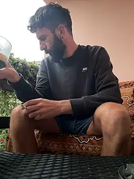 Michel huge online show from September 25, 2025, 4:38 am