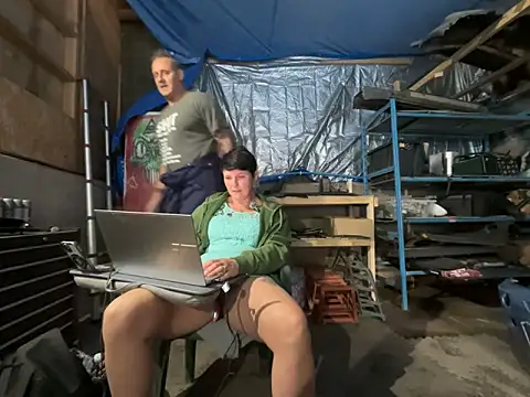 Snapshot of backdoorgalore4you chatting on May 21, 2026, 9:05 am backdoorgalore4you online show from May 21, 2026, 9:05 am