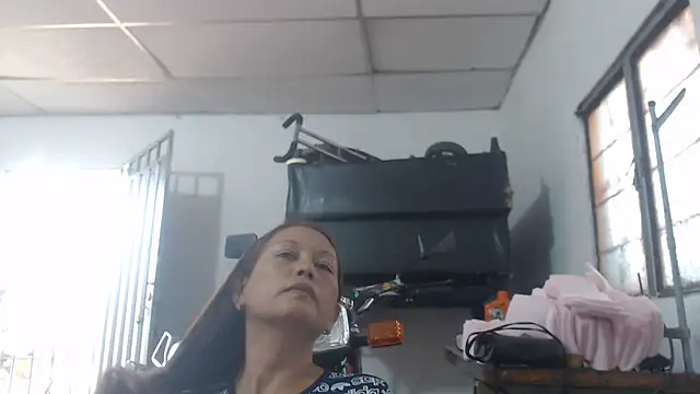 Snapshot of marinita13 chatting on November 14, 2025, 5:11 pm marinita13 online show from November 14, 2025, 5:11 pm