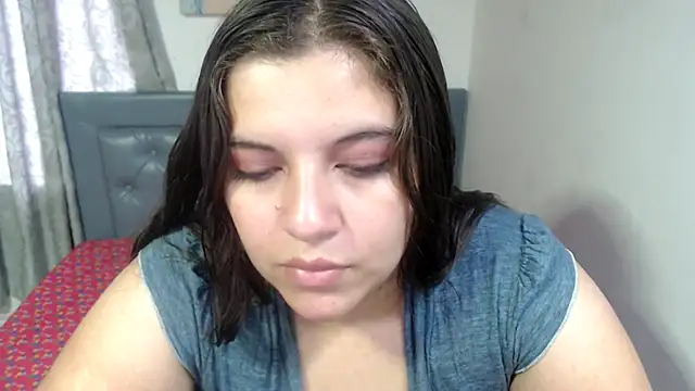 sarah aguilar online show from February 9, 2026, 3:27 pm