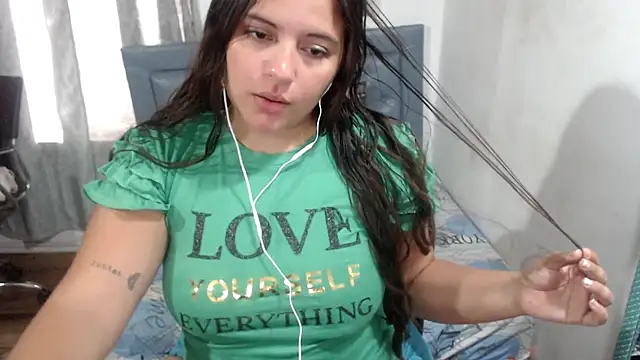 sarah aguilar online show from May 19, 2026, 3:51 pm