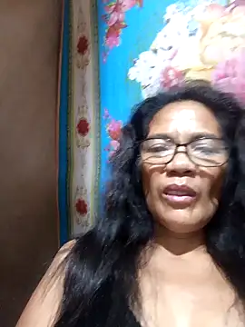 Snapshot of ImYourWoman_55 chatting on September 10, 2025, 11:16 pm ImYourWoman 55 online show from September 10, 2025, 11:16 pm