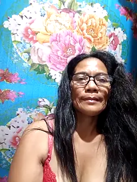 Snapshot of ImYourWoman_55 chatting on September 11, 2025, 1:55 pm ImYourWoman 55 online show from September 11, 2025, 1:55 pm