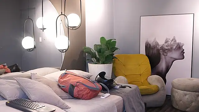 Ariaa Isabell online show from February 25, 2026, 6:50 pm