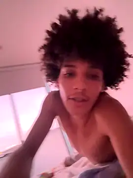 Snapshot of Max_Rain chatting on October 11, 2025, 10:30 pm Max Rain online show from October 11, 2025, 10:30 pm