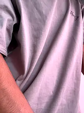 Snapshot of Max_Rain chatting on October 23, 2025, 3:22 pm Max Rain online show from October 23, 2025, 3:22 pm