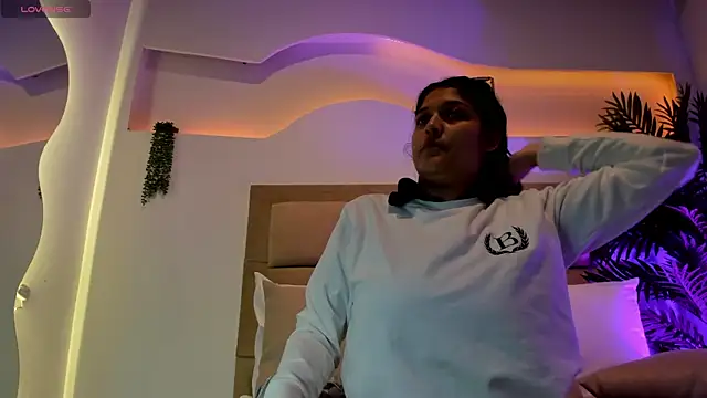 Snapshot of Ammberly__Adam23 chatting on September 21, 2025, 1:35 pm Ammberly Adam23 online show from September 21, 2025, 1:35 pm