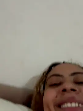 Snapshot of Chloe_Leaozinho chatting on October 17, 2025, 6:05 am Chloe Leaozinho online show from October 17, 2025, 6:05 am