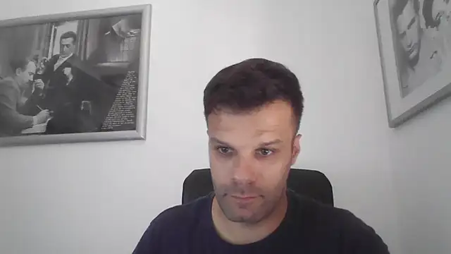 Snapshot of FROCETTO93 chatting on September 19, 2025, 12:50 pm FROCETTO93 online show from September 19, 2025, 12:50 pm