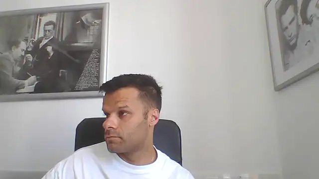 Snapshot of FROCETTO93 chatting on July 6, 2026, 11:18 am FROCETTO93 online show from July 6, 2026, 11:18 am