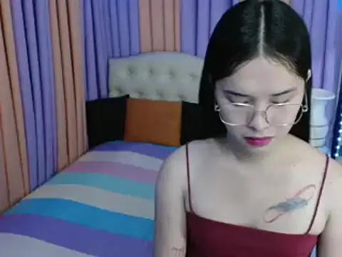 Snapshot of SeductiveAppleTS chatting on December 2, 2025, 5:24 am SeductiveAppleTS online show from December 2, 2025, 5:24 am