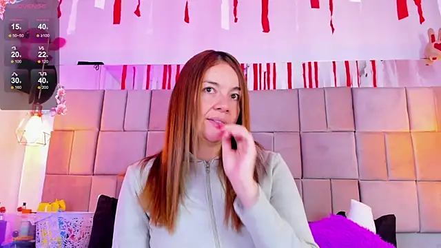 antoneella jones online show from November 6, 2025, 1:12 pm